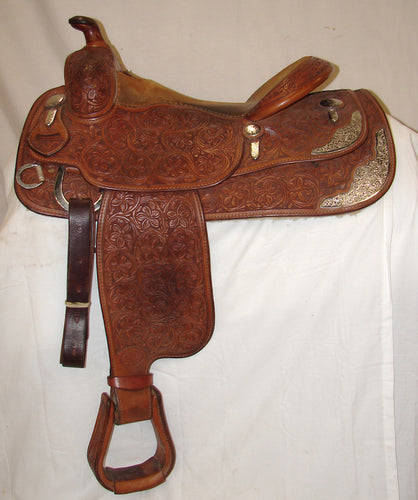 Pard's Western Shop Used 16