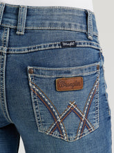 Women's Wrangler Retro Mae Deadwood Medium Stonewash Bootcut Jean