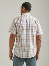 Wrangler Wrinkle Resist Brown/White Plaid Short Sleeve Western Snap Shirt for Men