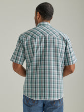 Wrangler Men's Teal/Black/White Plaid Short Sleeve Fashion Snap Western Shirt