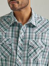 Wrangler Men's Teal/Black/White Plaid Short Sleeve Fashion Snap Western Shirt