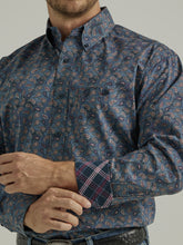Wrangler George Strait Collection Navy Paisley Print Button-Down Shirt for Men