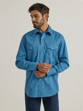 Pard's Western Shop Wrangler Wrinkle Resist Solid Blue Western Snap Shirt for Men