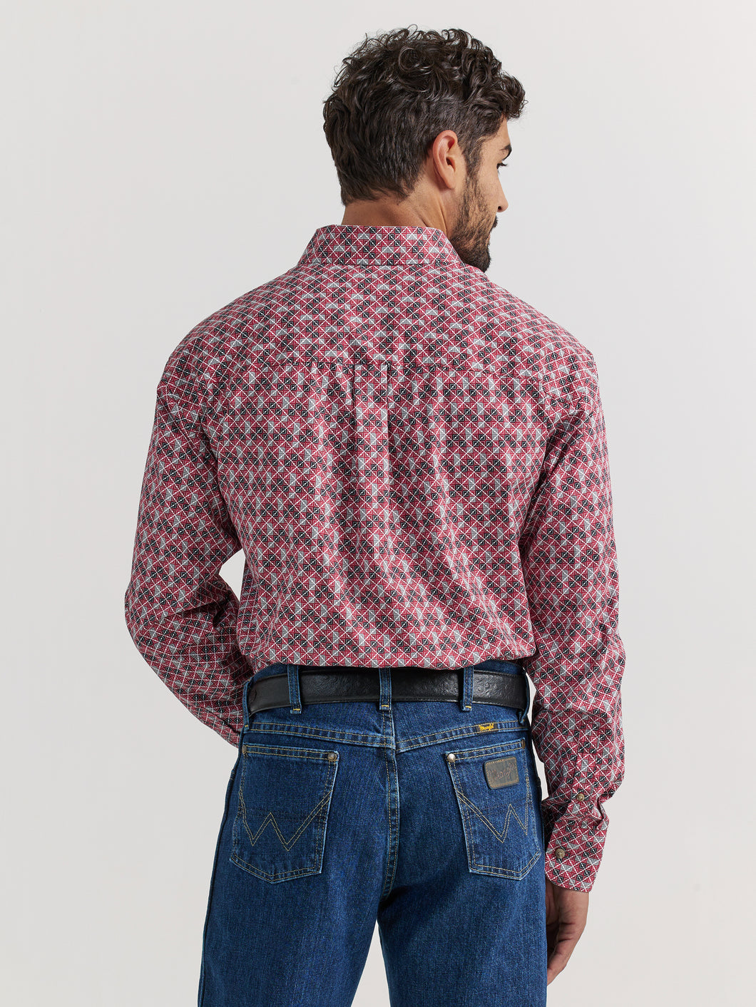 Wrangler George Strait Collection Red/White/Black Square Print Button- – Pard's Western Shop Wrangler George Strait Collection Red/White/Black Square Print Button- – Pard's Western Shop