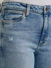 Women's Wrangler Retro High Rise Boot Cut Faeleen Light Stonewash Jeans