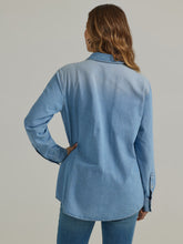 Wrangler Retro Women's Light Wash Denim Blue Blouse with Embroidered Cowboys