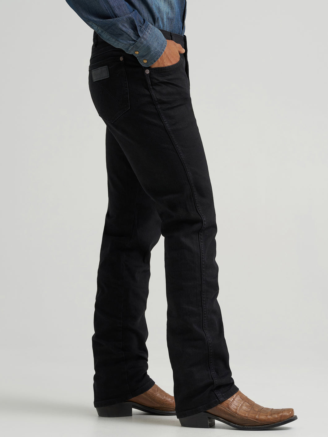 Pard's Western Shop Wrangler Retro Blackwell Slim Fit Straight Leg Jeans for Men