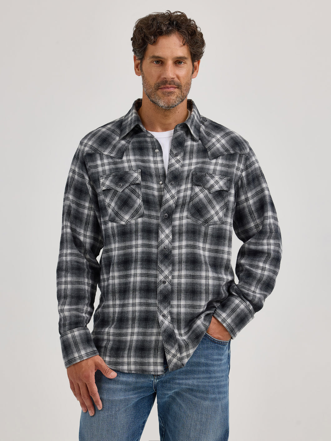 Wrangler Retro Gray Plaid Flannel Snap Western Shirt for Men Pard's Western Shop Wrangler Retro Gray Plaid Flannel Snap Western Shirt for Men Pard's Western Shop