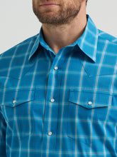 Wrangler Men's Turquoise Plaid Wrinkle Resist Snap Western Shirt