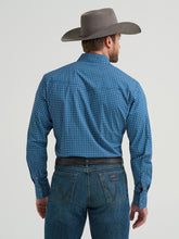 Wrangler Men's Blue Print 20X Competition Advanced Comfort Snap Western Shirt