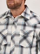 Wrangler Retro Men's White/Black Plaid Western Snap Shirt
