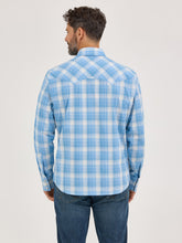 Wrangler Retro Men's Blue/White Plaid Western Snap Shirt