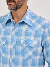 Wrangler Retro Men's Blue/White Plaid Western Snap Shirt