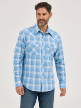 Pard's Western shop Wrangler Retro Men's Blue/White Plaid Western Snap Shirt
