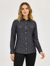 Pard's Western Shop Wrangler Women's Horses & Horseshoes Black Print Western Snap Blouse