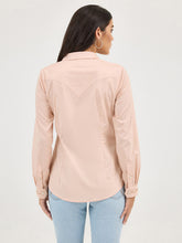 Wrangler Women's Pink Snap Western Blouse with Decorative Embroidered Collar