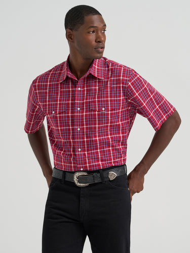 Pard's Western Shop Wrangler Men's Deep Cherry Red Plaid Wrinkle Resist Short Sleeve Western Snap Shirt