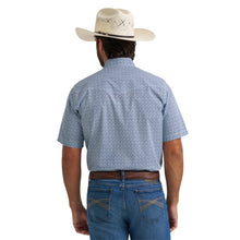 Wrangler Men's Blue Geometric Print 20X Competition Advanced Comfort Short Sleeve Western Snap Shirt