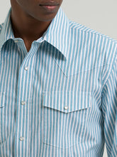 Wrangler Men's Blue/White Stripe Wrinkle Resist Western Snap Shirt