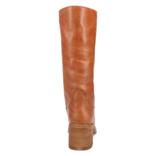 Dingo Women's Tan Vegabond Round Toe Boots