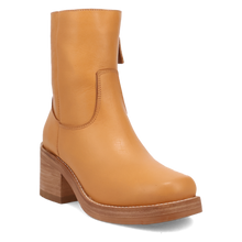 Pard's Western Shop Dingo Women's Platinum Banana Roxy Round Toe Bootie