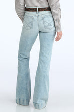 Cinch Women's Acid Bleached Stonewash Lynden Slim Trouser Jean