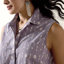 Ariat Women's Blue Granite Print Sleeveless Button-Down Billie Jean Blouse