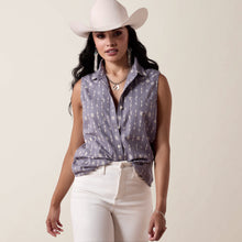 Ariat Women's Blue Granite Print Sleeveless Button-Down Billie Jean Blouse