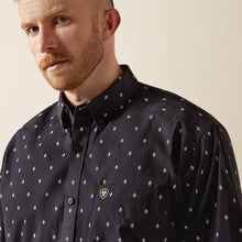 Ariat Men's Taylor Black Print Classic Fit Button-Down Shirt