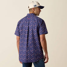 Ariat Men's Patriot Blue Americana Print Short Sleeve Button-Down Fitted Shirt