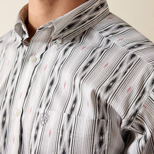 Ariat Men's White/Black Southwest Print Everything Classic Fit Button-Down Shirt