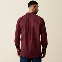 Ariat Men's Reliance Burgundy Print Wrinkle Free Classic Fit Button-Down Shirt