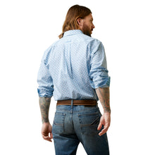 Ariat Men's Wrinkle Free Wayne Classic Fit Light Blue Geometric Print Button-Down Shirt