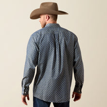 Ariat Men's Walden Chambray Blue Print Wrinkle Free Button-Down Shirt