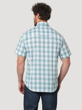 Wrangler Men's Turquoise Plaid Wrinkle Resist Short Sleeve Western Snap Shirt