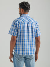 Wrangler Men's Blue/White Plaid Short Sleeve Fashion Snap Western Shirt