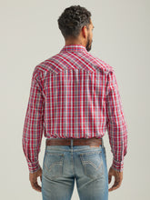 Wrangler Men's Red Plaid Fashion Snap Western Shirt